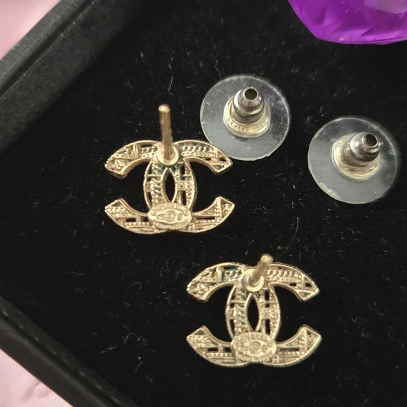 CHANEL Gold Logo Earrings - Picture 2 of 4